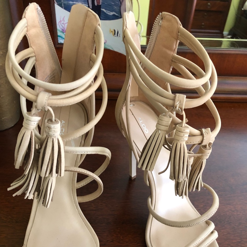 Shoes - Picture 2 of 5